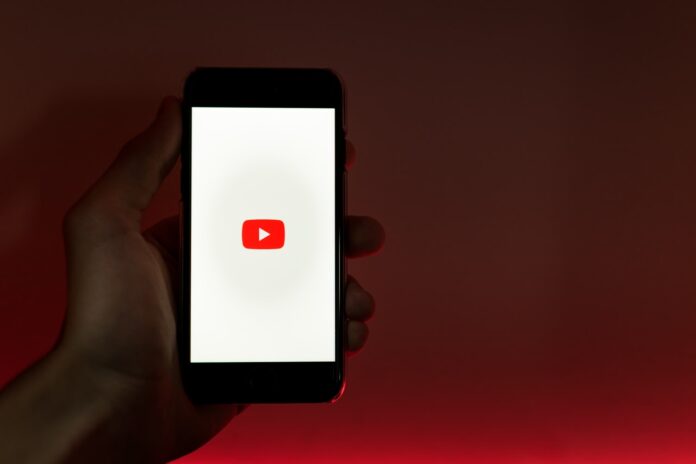 Jak sprawdzić od kiedy subskrybuje kanał na YouTube?
