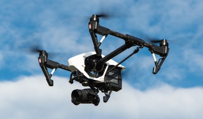 latajacy dron